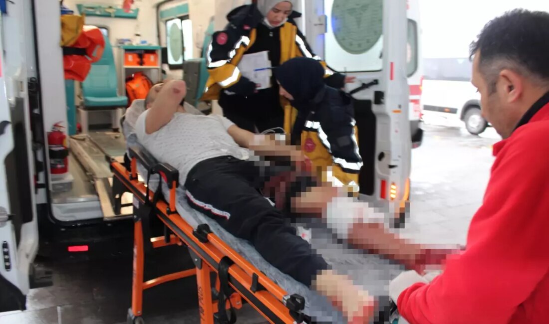 Aksaray'da, cep telefonunu almak isteyen ağabeyiyle tartışan Yasin Oruç, annesi