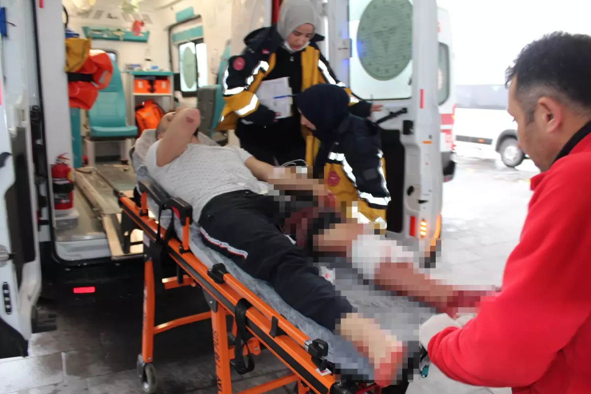 Aksaray'da, cep telefonunu almak isteyen ağabeyiyle tartışan Yasin Oruç, annesi