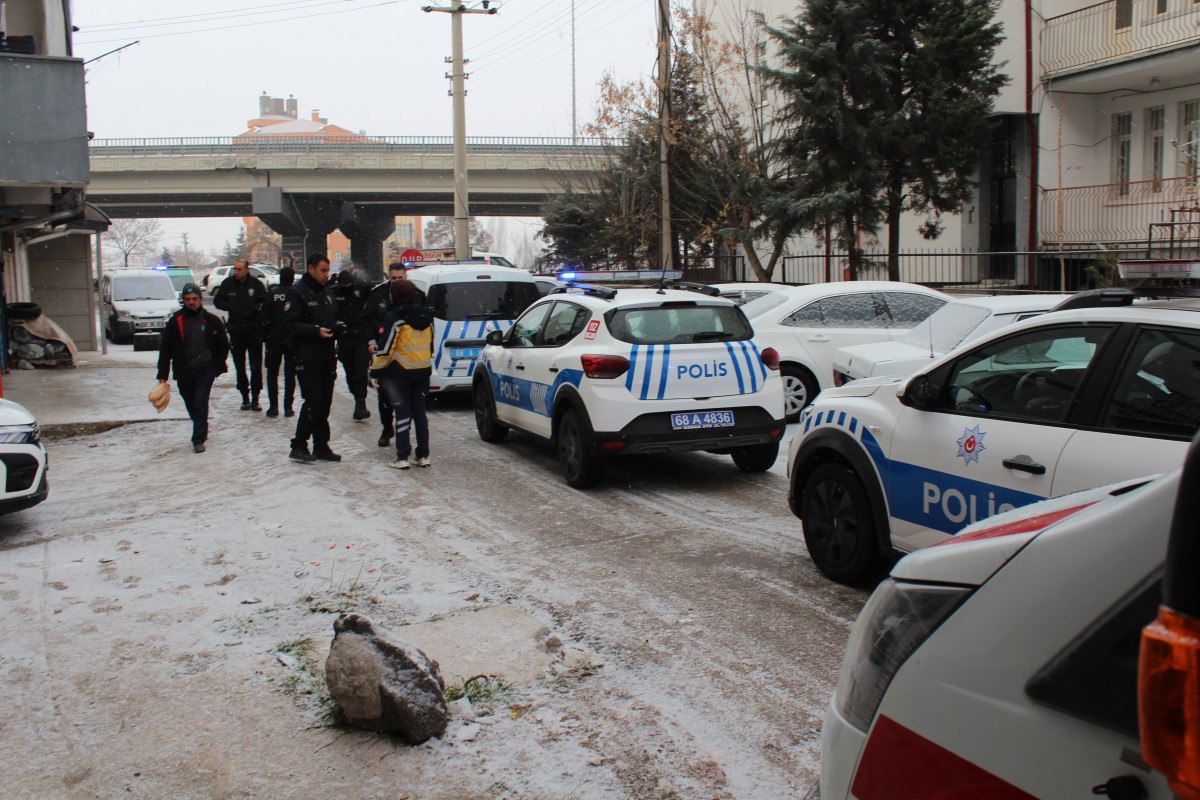 Aksaray'da Akraba İki Kişi Arasındaki Kavga Kanlı Bitti