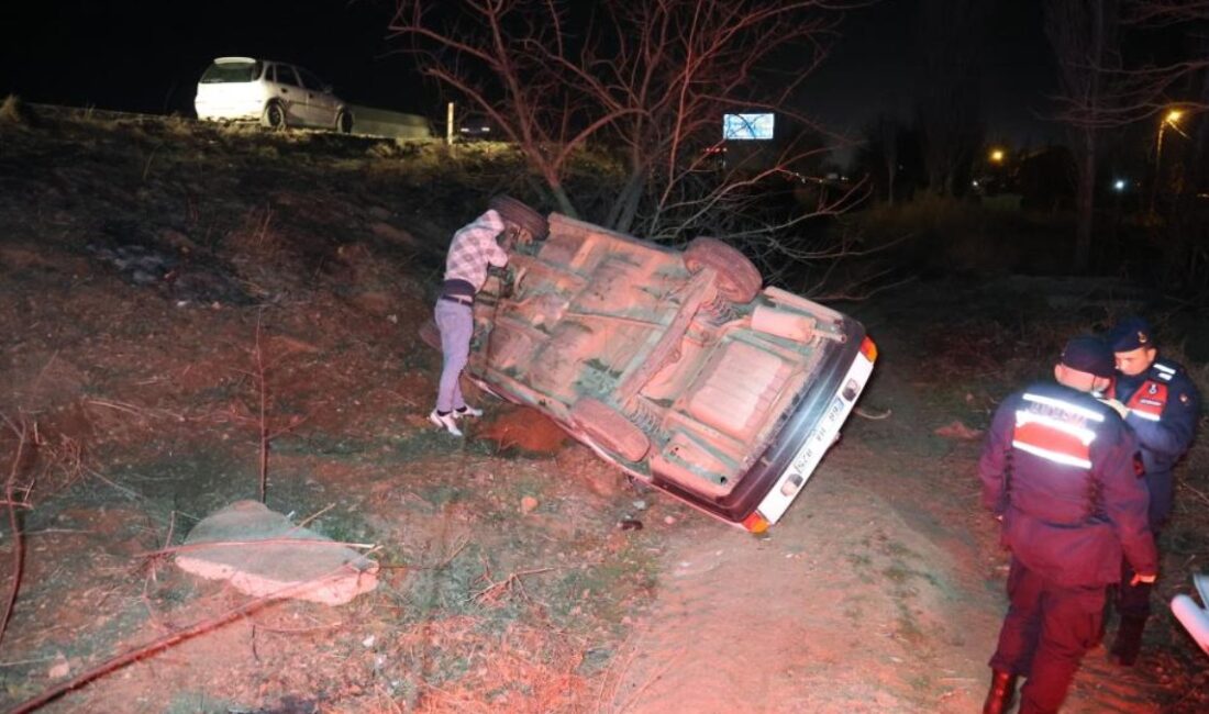 Aksaray'da meydana gelen trafik kazasında 3 kişi yaralandı. Olayın detayları,