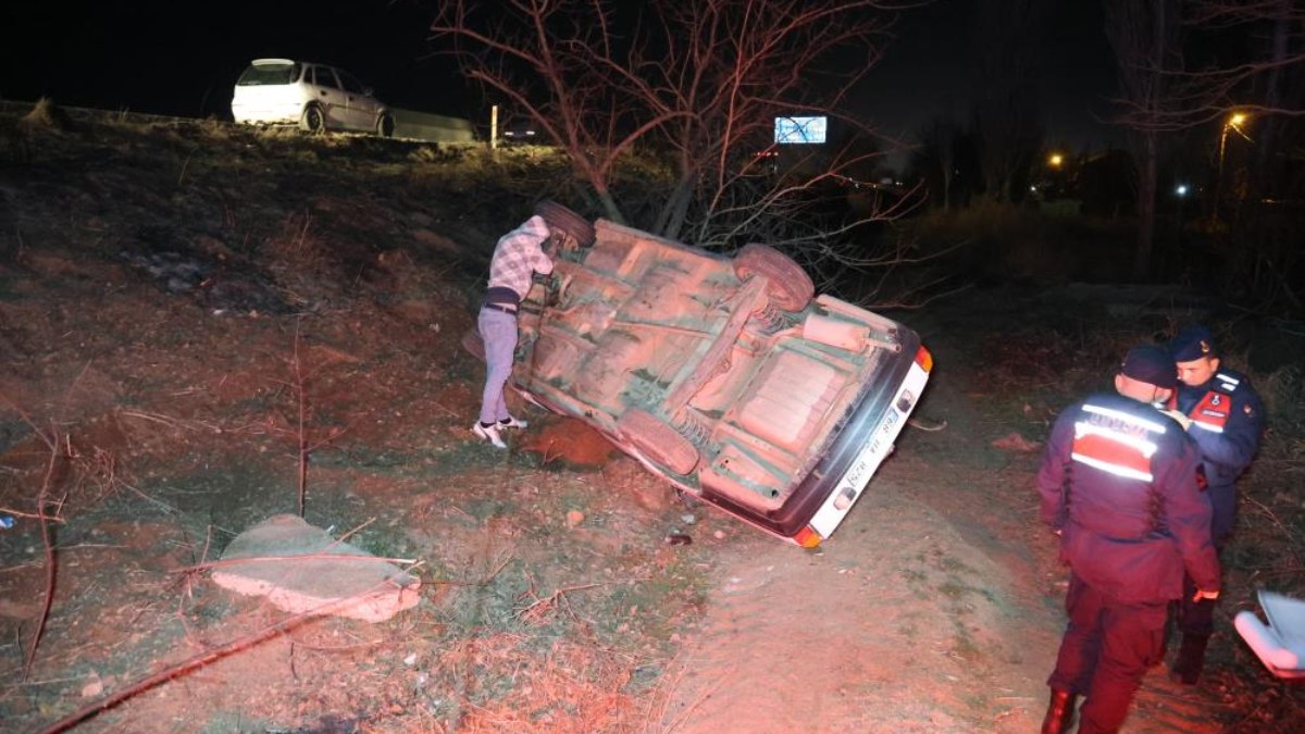 Aksaray'da meydana gelen trafik kazasında 3 kişi yaralandı. Olayın detayları,