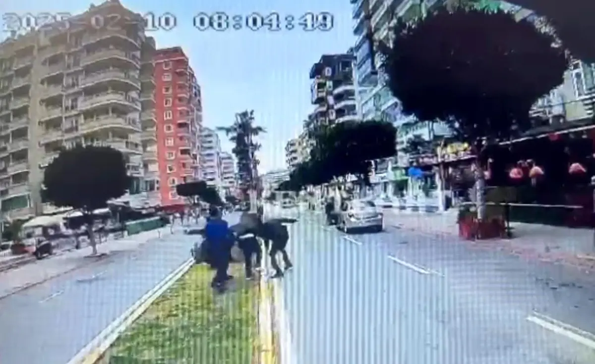 Alanya'da yaşanan trafik tartışması kanlı bir sona ulaştı. Güvenlik görevlisi,
