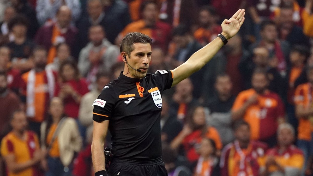 FIFA kokartlı eski hakem Ali Palabıyık, "Darısı yabancı Merkez Hakem