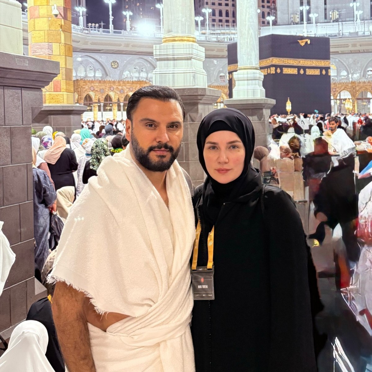 Alişan ve Buse Varol'un Sevgililer Günü Umre Ziyareti