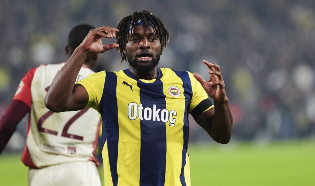 Allan Saint-Maximin'in Fenerbahçe'deki geleceği hakkında merak edilenler ve taraftarlarına verdiği