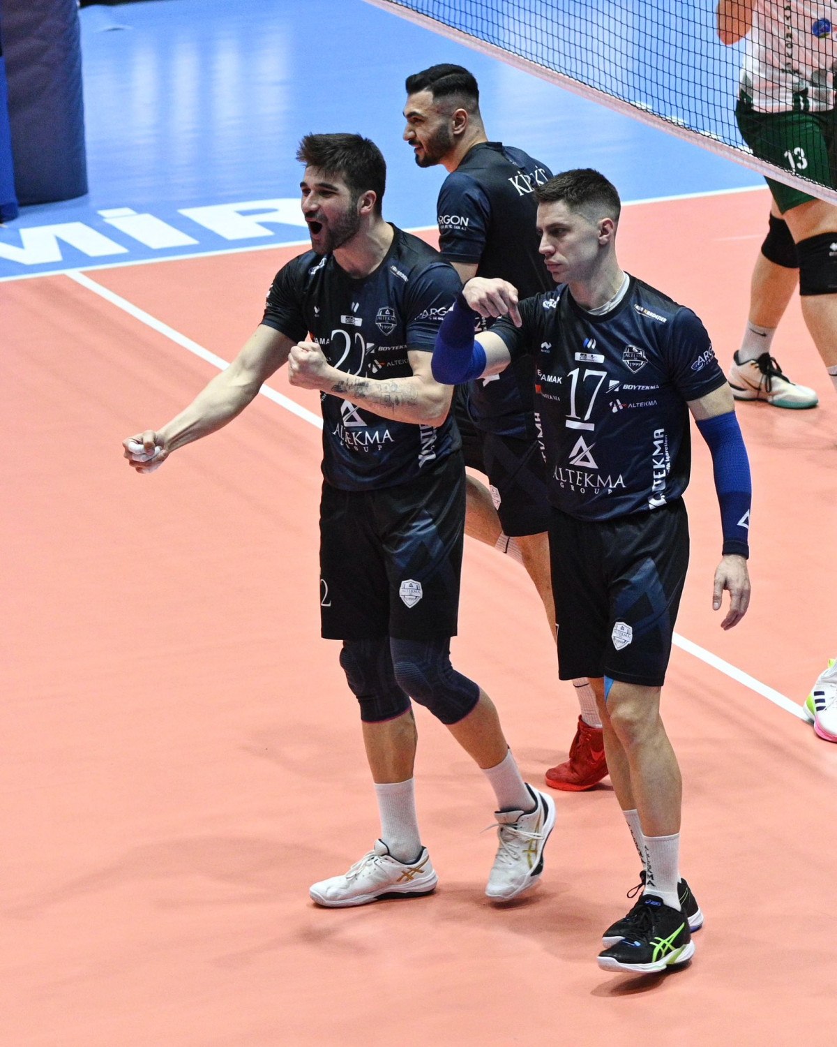 Altekma, Akkuş Belediyespor'u 3-0 Mağlup Etti