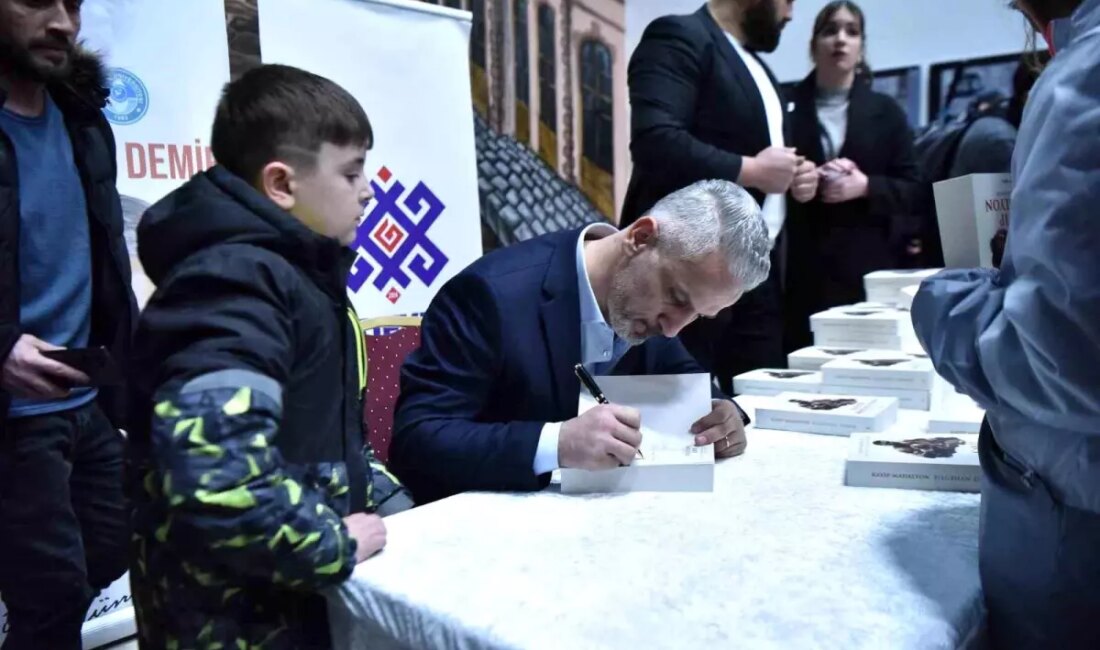 Altıeylül Belediyesi, efsanevi boksör Muhammed Ali'yi anmak için özel bir