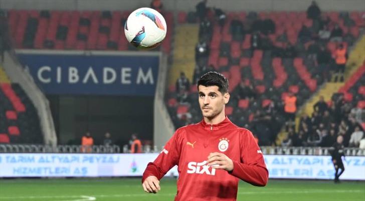 Son Şampiyon Galatasaray 22 Haftada Gaziantep FK Ile Gaziantep Buyukhehir