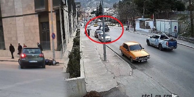 Amasya'da meydana gelen motosiklet kazasında birden fazla kişi yaralandı. Olay