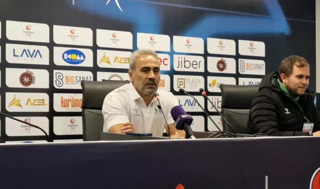 Amed Sportif Faaliyetler ile Sakaryaspor maçı sonrası teknik direktörlerin değerlendirmelerini