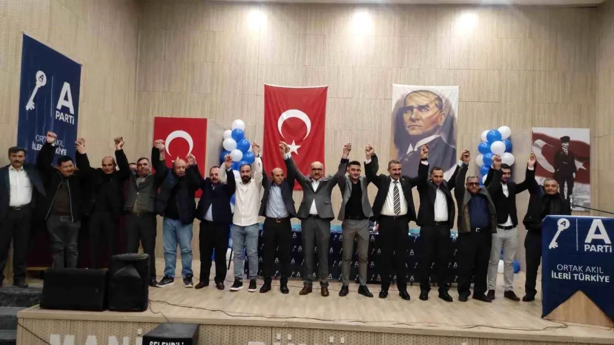 Anahtar Parti Selendi İlçe Başkanlığı Genel Kurulu başarıyla gerçekleştirildi. Yeni