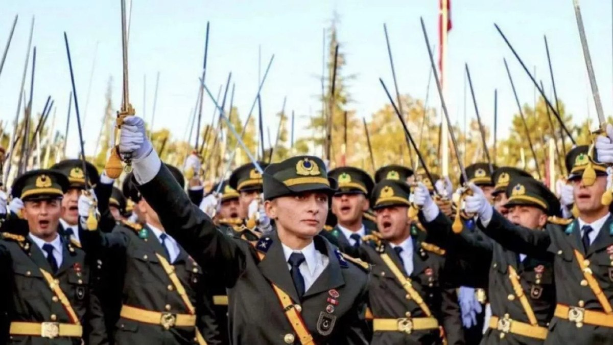 ANKA Kara Harp Okulu mezuniyet töreninde disiplin cezaları hakkında önemli