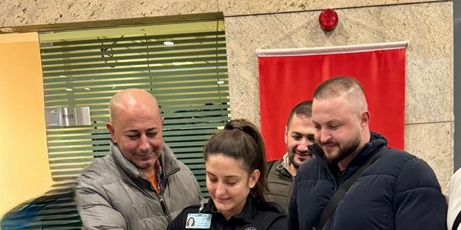 Ankara Esenboğa Havalimanı'nda gerçekleştirilen kedi kurtarma operasyonu, sevimli dostlarımızın güvenliğine