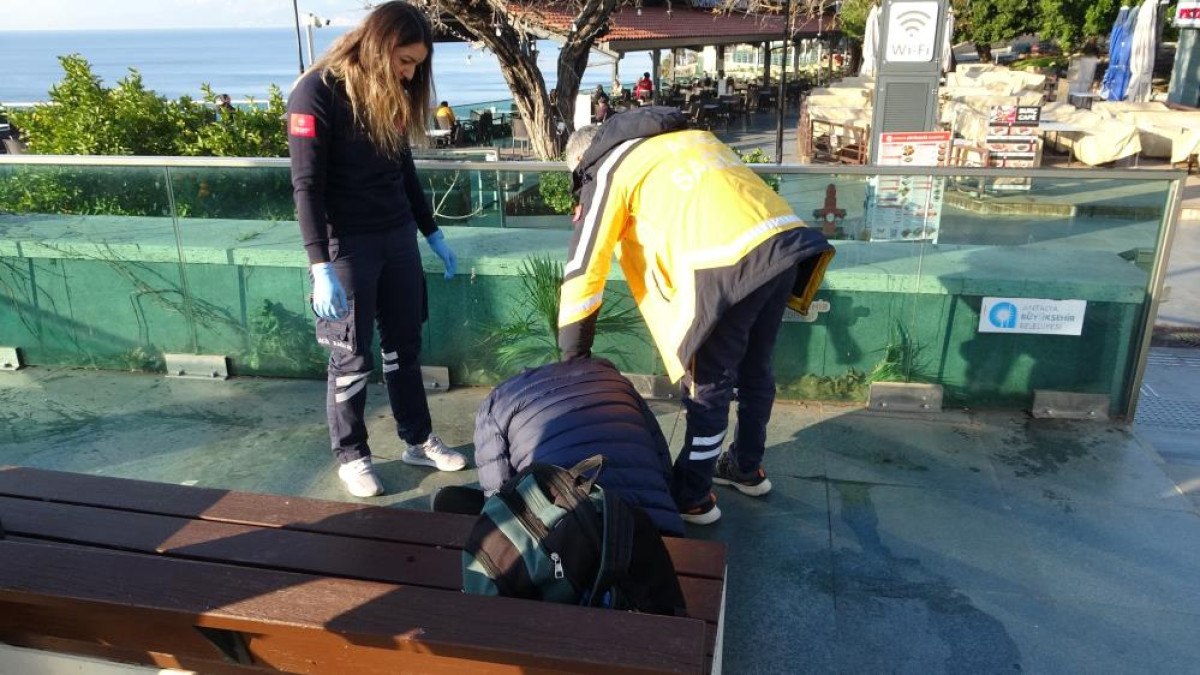 Antalya'da Alkollü Şahsın Baygın Halleri