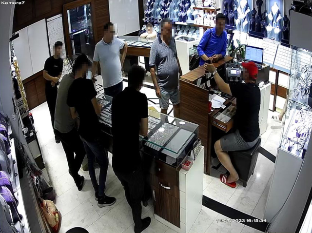Antalya'da Yasa Dışı Para Transferi Operasyonu