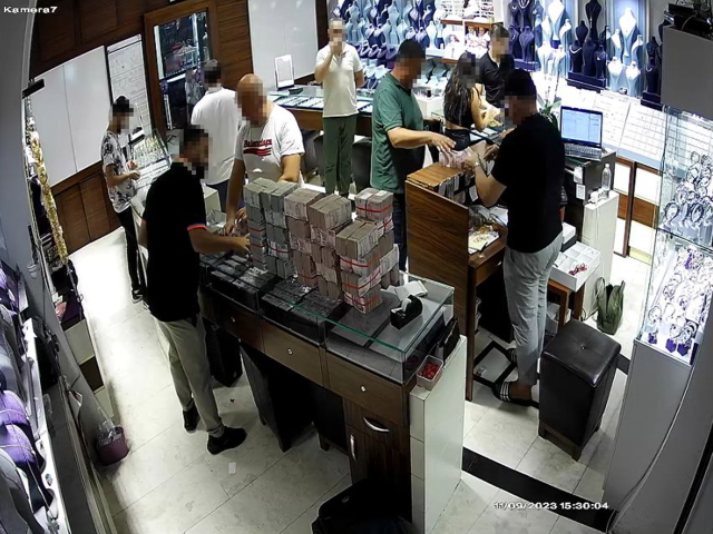 Antalya'da Yasa Dışı Para Transferi Operasyonu: 17 Gözaltı