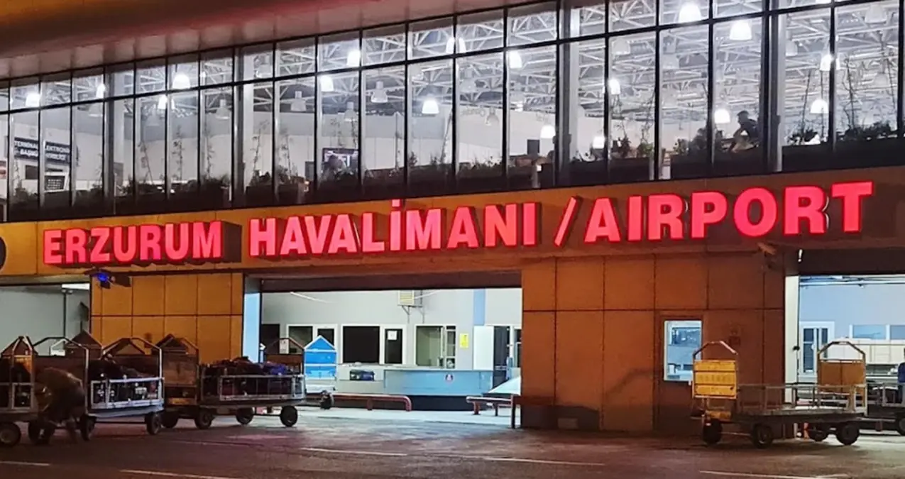 Antalya'dan Kazakistan'a giden uçakta meydana gelen kavga, pilotun zorunlu iniş