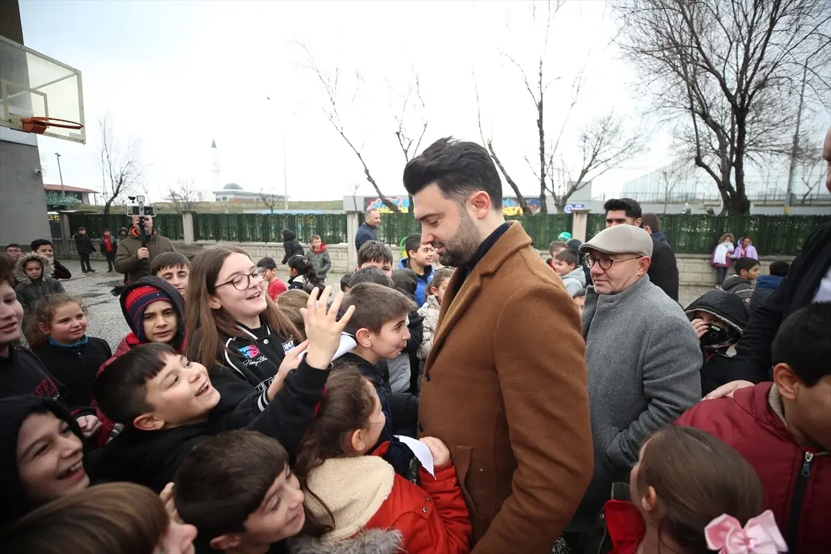 ARNİAD, Bursaspor'a destek olmak amacıyla düzenlediği kampanya ile taraftarları bir