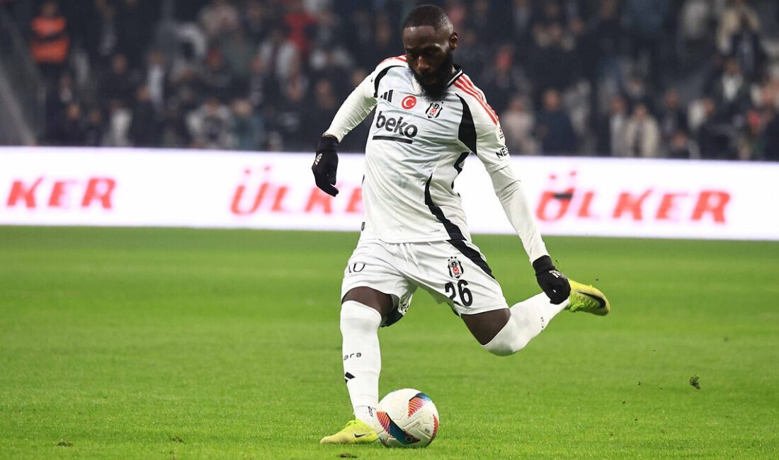 Arthur Masuaku'nun futbol kariyerinde geleceği ve performansı üzerine detaylı bir