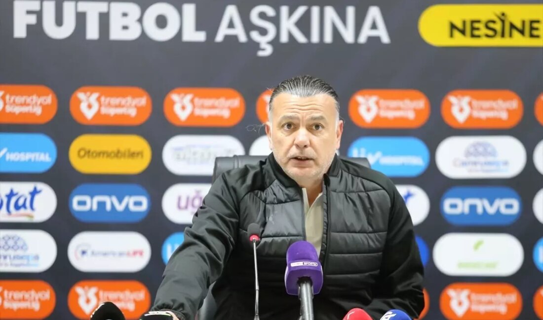 Atakaş Hatayspor'un Teknik Direktörü Murat Şahin, takımın mağlubiyet serisini sonlandırma