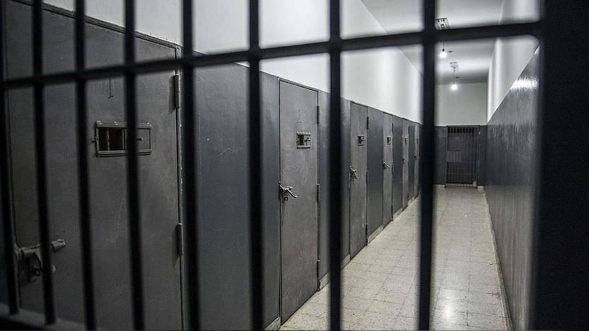 Avustralya hükümeti, insan kaçakçılığı suçlamasıyla tutuklanan Endonezyalı çocuk sayısının ikiye