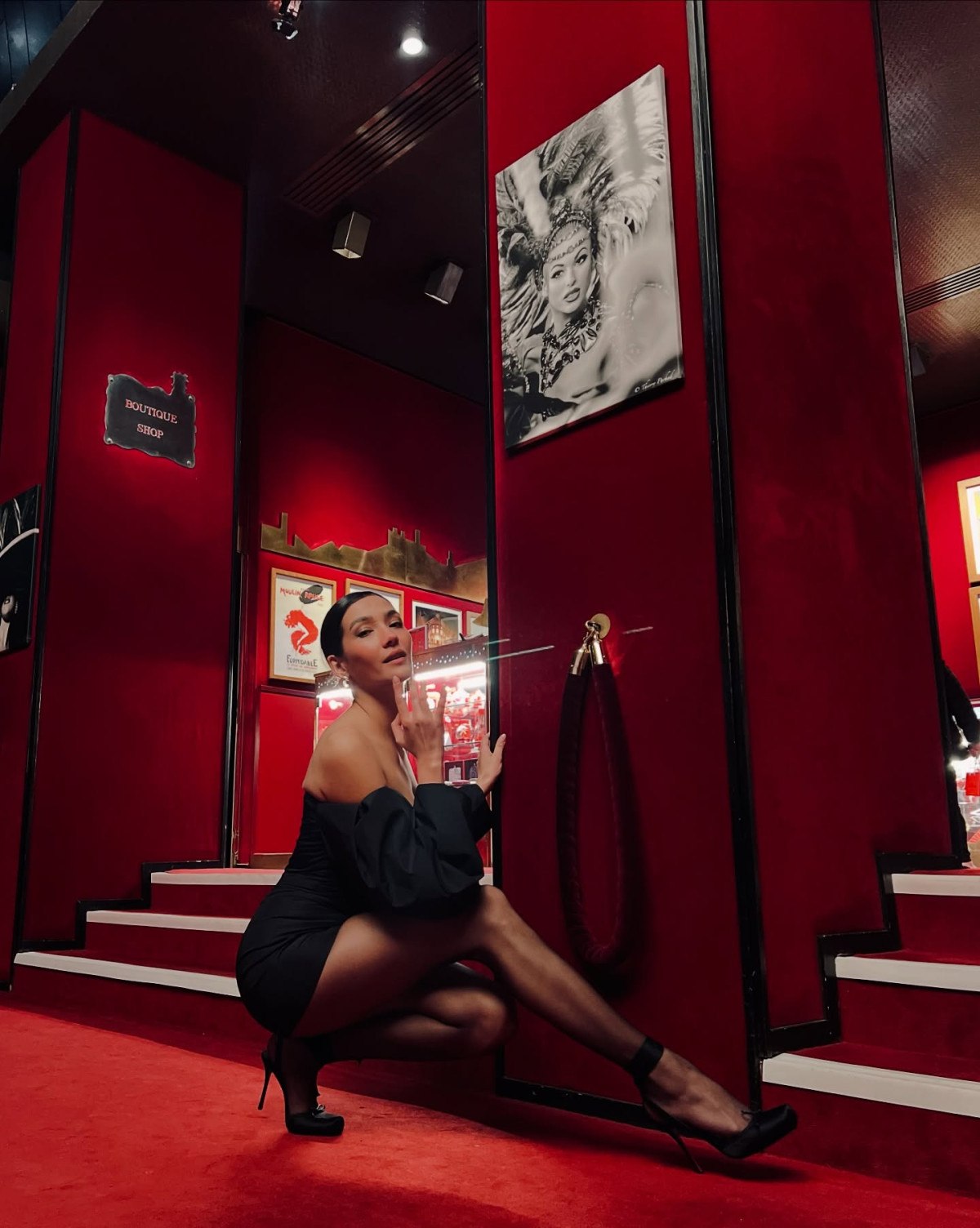 Aybüke Pusat'ın Paris Tatili
