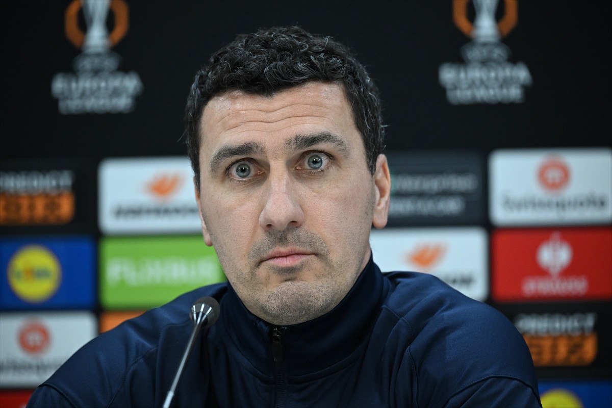 AZ Alkmaar Teknik Direktörü Maarten Martens'in Açıklamaları