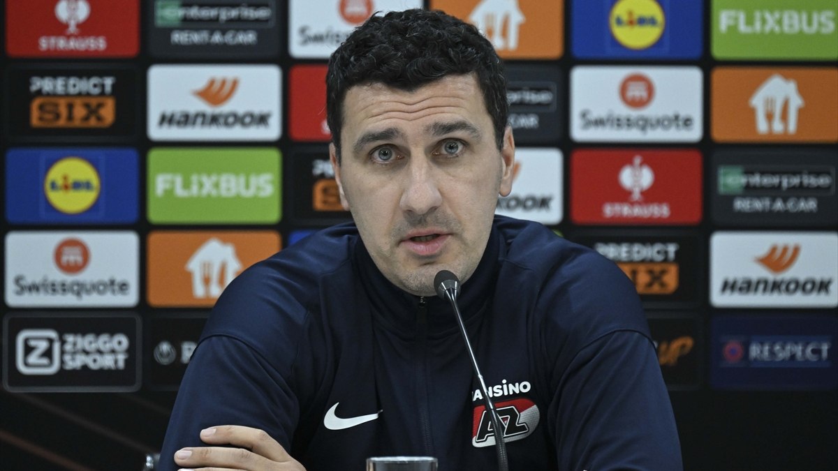 AZ Alkmaar Teknik Direktörü Maarten Martens, Galatasaray maçı sonrası değerlendirmelerini