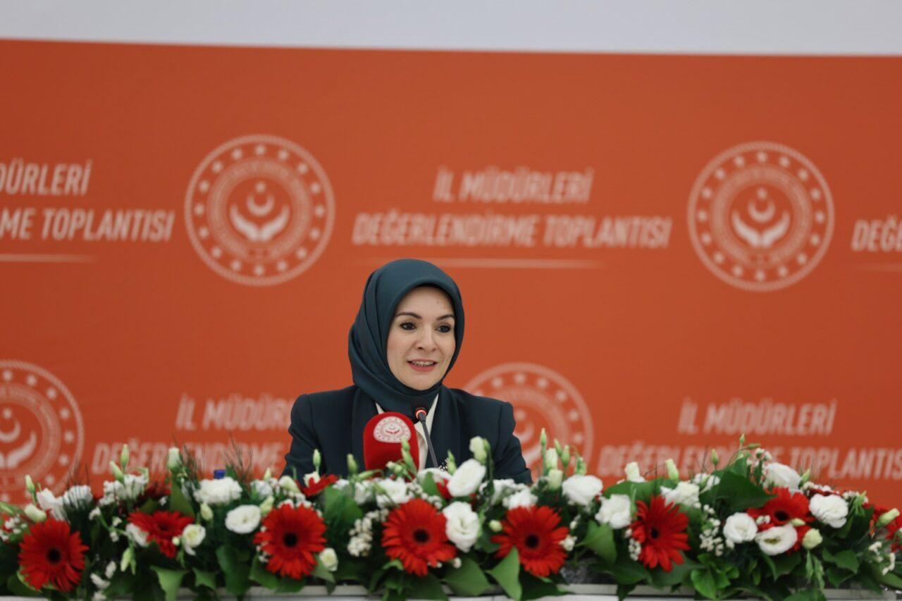 Aile ve Sosyal Hizmetler Bakanı Mahinur Özdemir Göktaş, Bayburt Valiliği’ni
