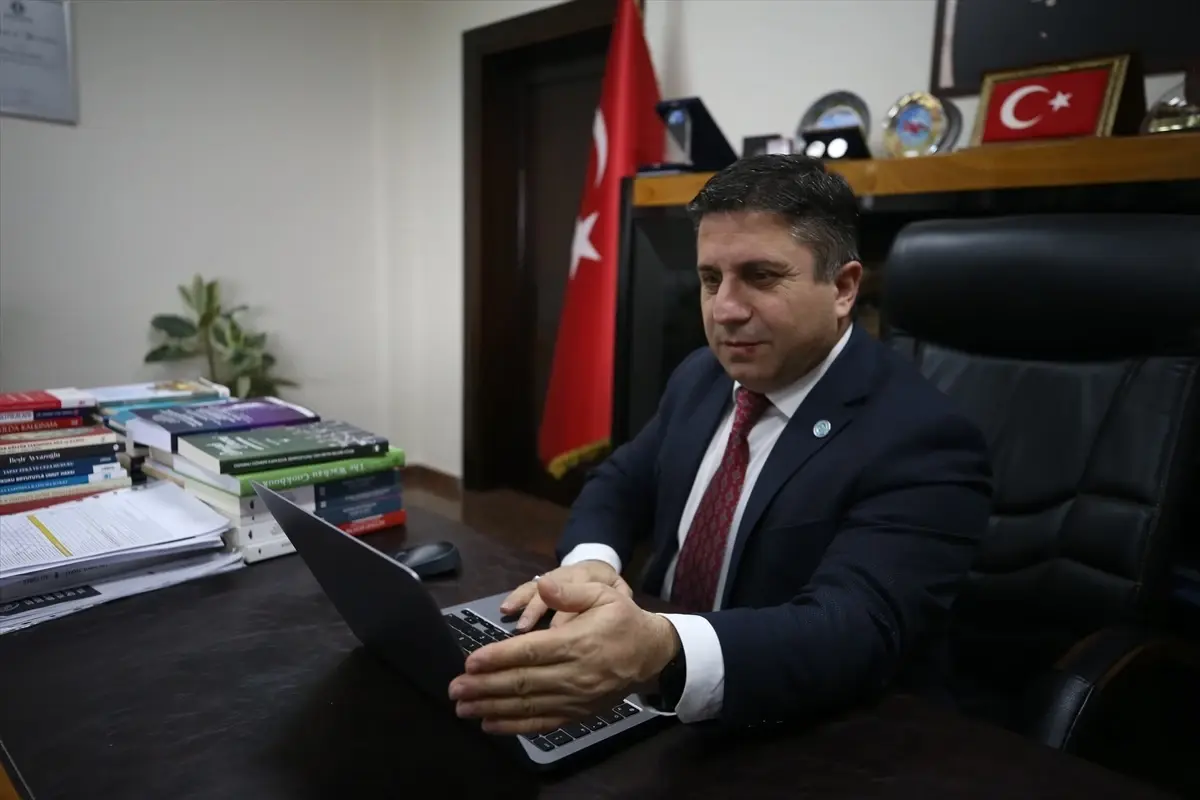 Balıkesir Üniversitesi Rektörü Prof. Dr. Yücel Oğurlu, Yılın Kareleri Oylaması'na