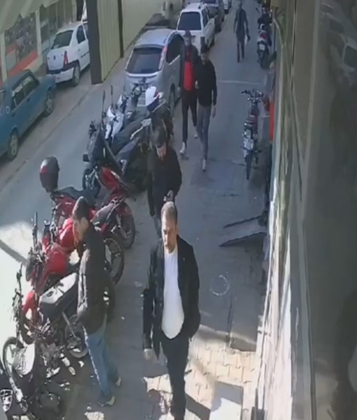 Balıkesir'de Polis Kılığına Giren Dolandırıcılar Yakalandı
