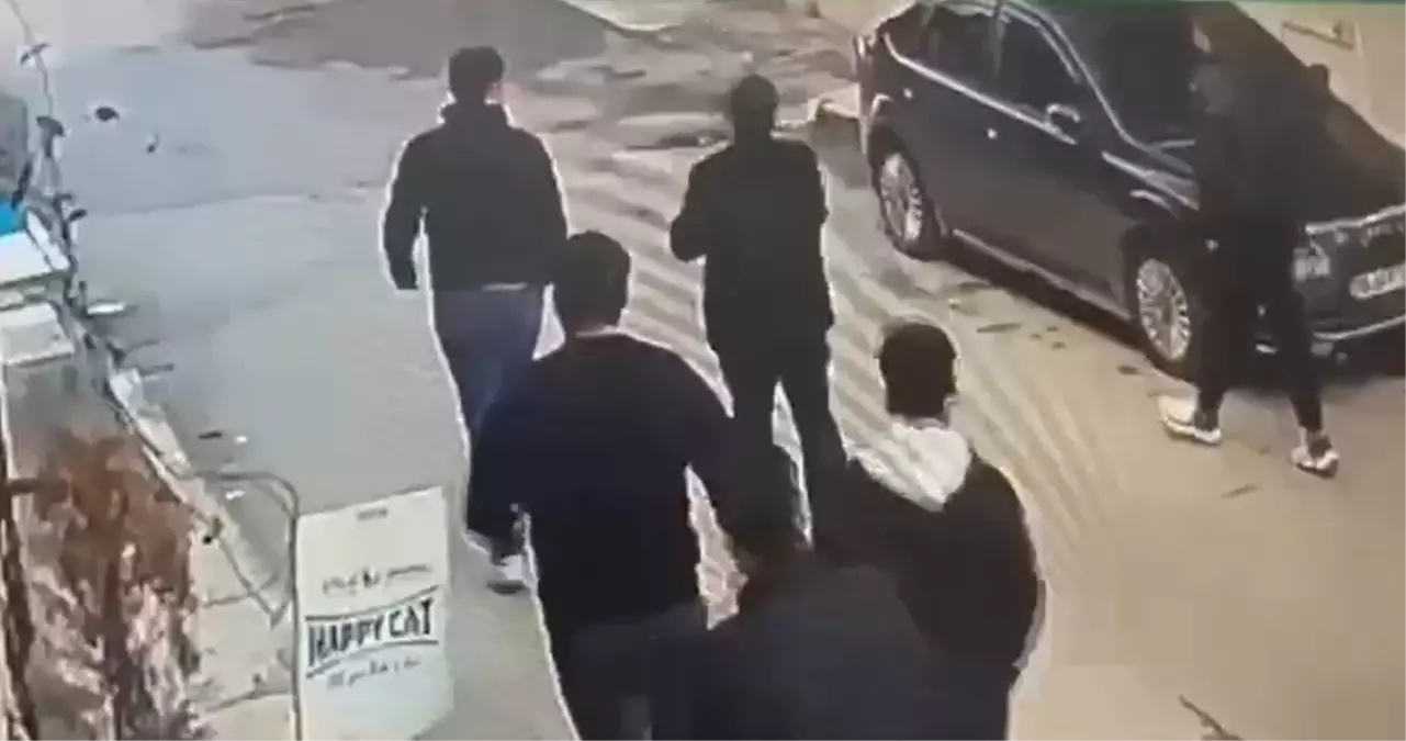 Balıkesir'de yabancı uyruklulara yönelik gerçekleşen gasp olayında 5 şüpheli tutuklandı.