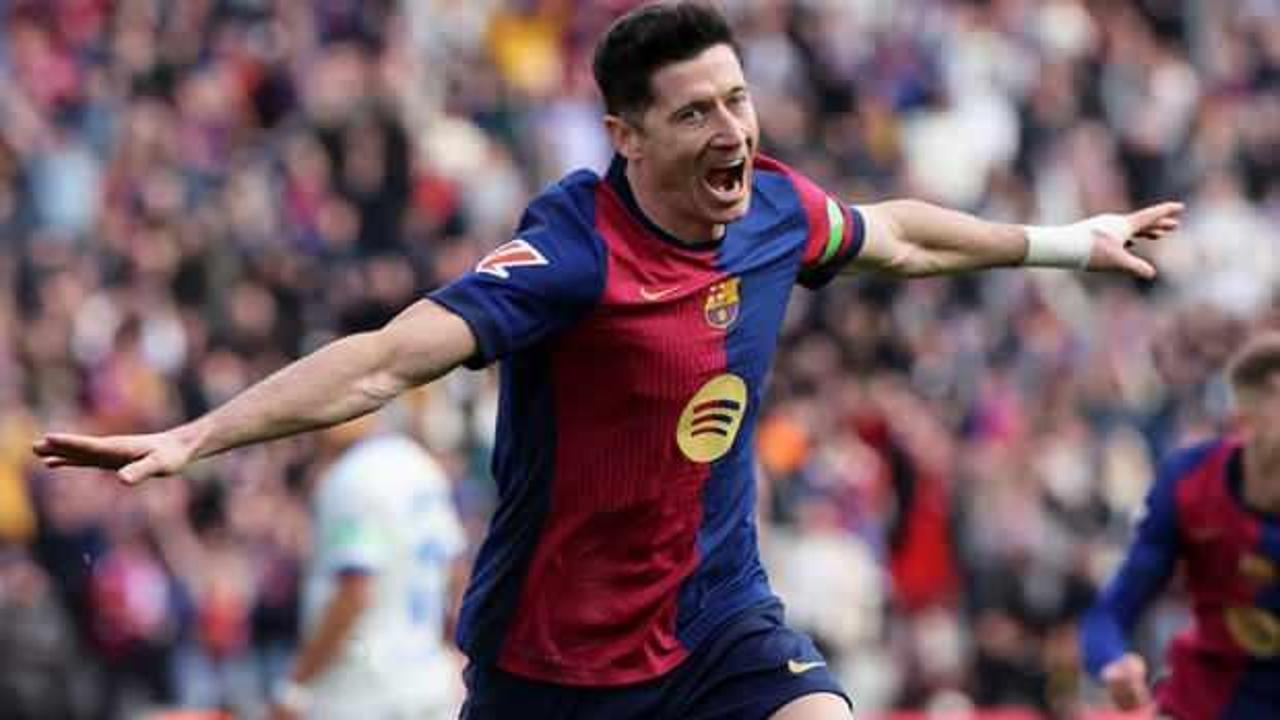 Barcelona, Alaves'i 1-0 mağlup ederek liderle arasındaki farkı 4 puana