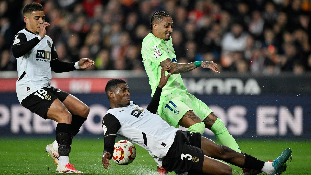 Barcelona, Kral Kupası çeyrek finalinde Valencia'yı 5-0'lık etkileyici bir skorla
