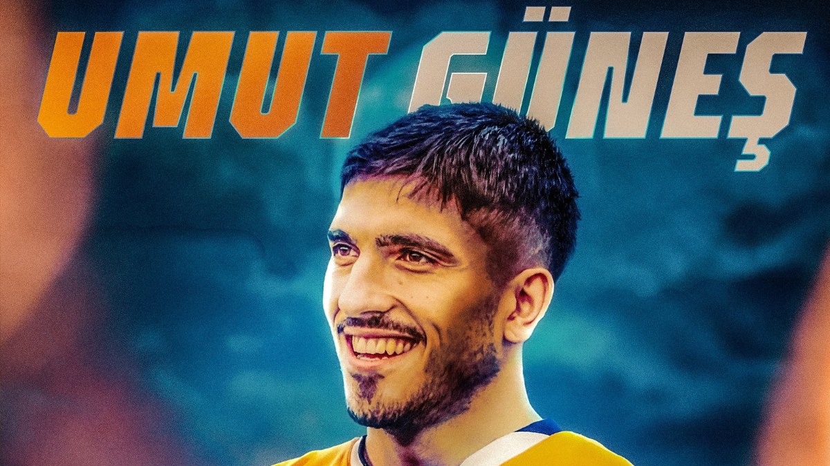 Başakşehir, genç yetenek Umut Güneş'i kadrosuna katarak geleceğe umutla bakıyor.