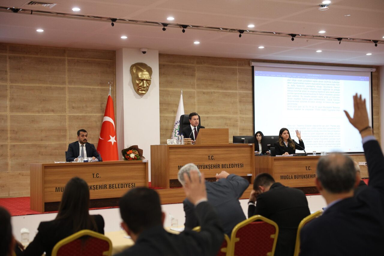 Muğla’nın Menteşe ilçesi Bayır Mahallesi ile Yatağan’ın Deştin Mahallesi sınırında,