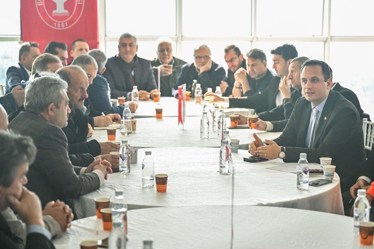 Bornova Belediyesi, ilçedeki sanayi sitelerinin temsilcilerini bir araya getirdi. Bornova