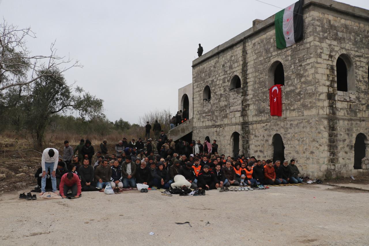 Bayırbucak Türkmenleri, Nisibin Köyü'nde Cuma Namazı Kıldı
