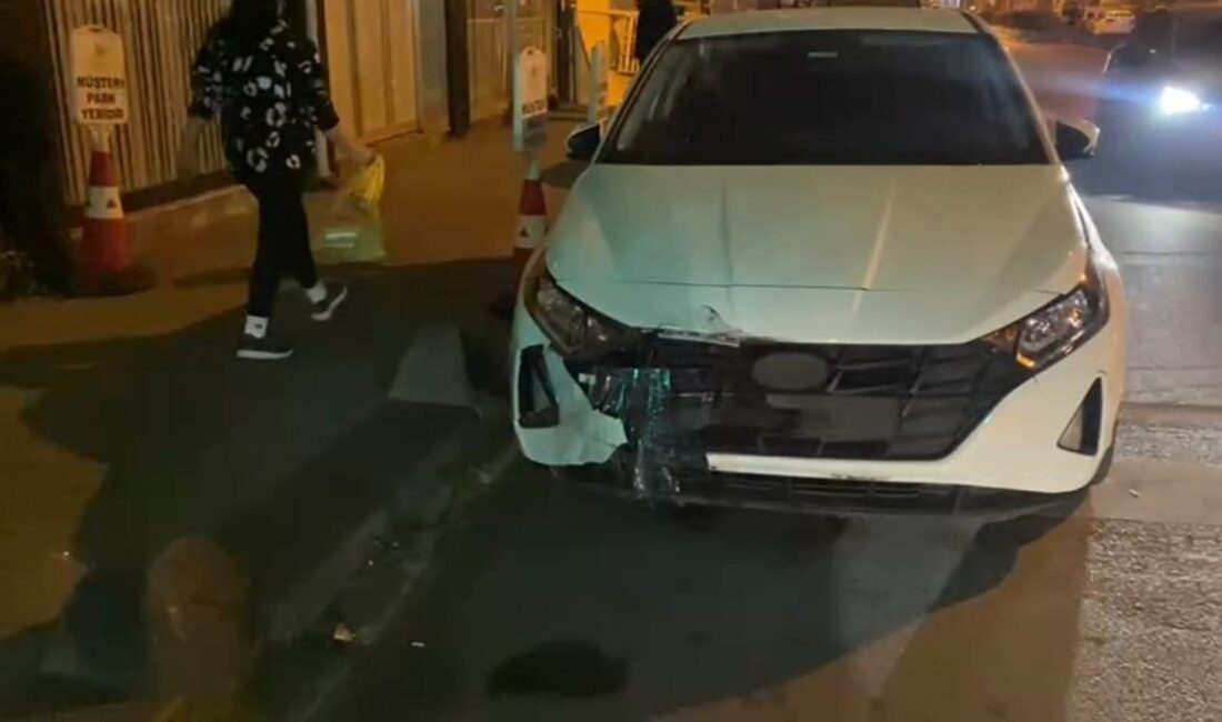 Bayrampaşa'da meydana gelen cip kazası, kontrolden çıkan aracın yolda yarattığı