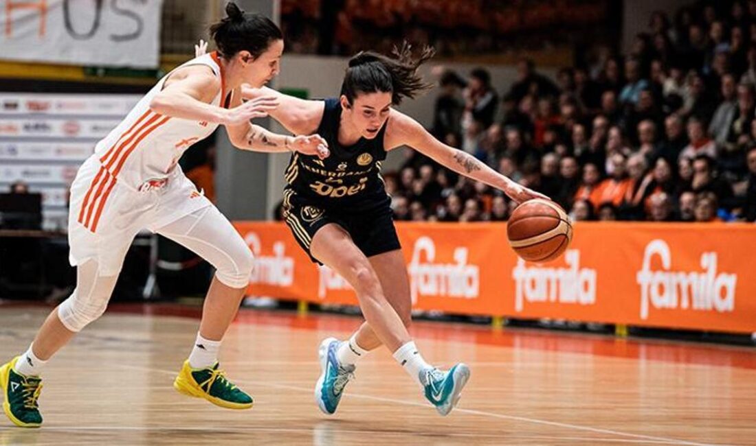 Bayanlar EuroLeague yarı final play-in tipi birinci maçında Beretta Beretta