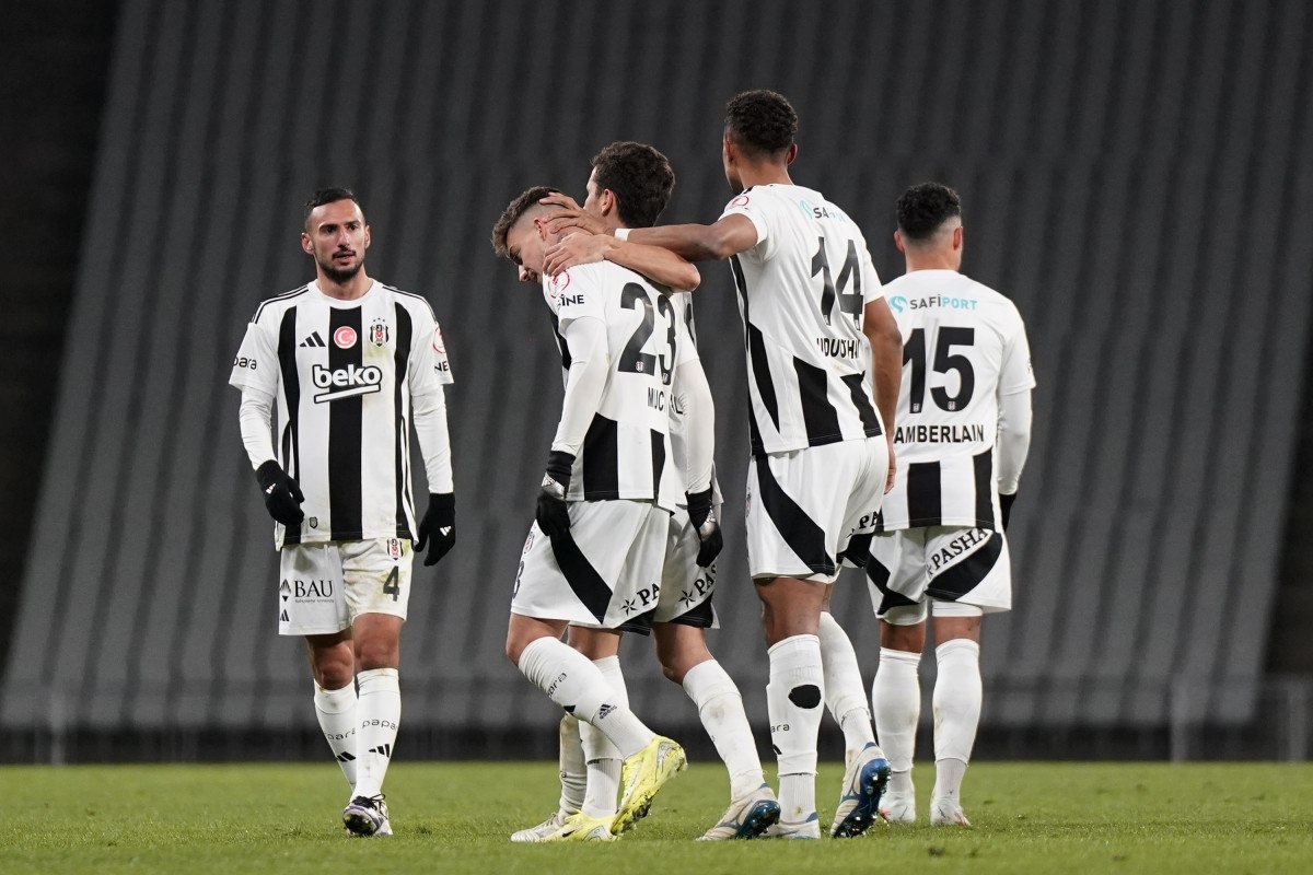 Beşiktaş, Kırklarelispor'u 2-0 Geçti