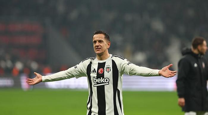 Beşiktaş'ta ayrılık kesinleşti! İdareden net karar 4 besiktasta ayrilik kesinlesti idareden net karar 3
