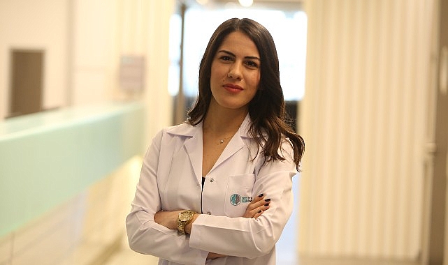 Beslenme ve ruh sağlığı arasındaki etkileşimleri keşfedin. Doğru beslenmenin zihinsel
