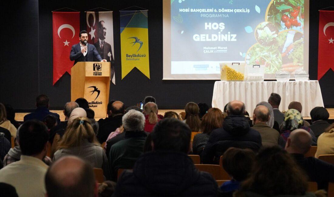 Beylikdüzü Dereağzı Mahallesi’nde bulunan “Umut Meyve Ormanı” içindeki hobi bahçeleri