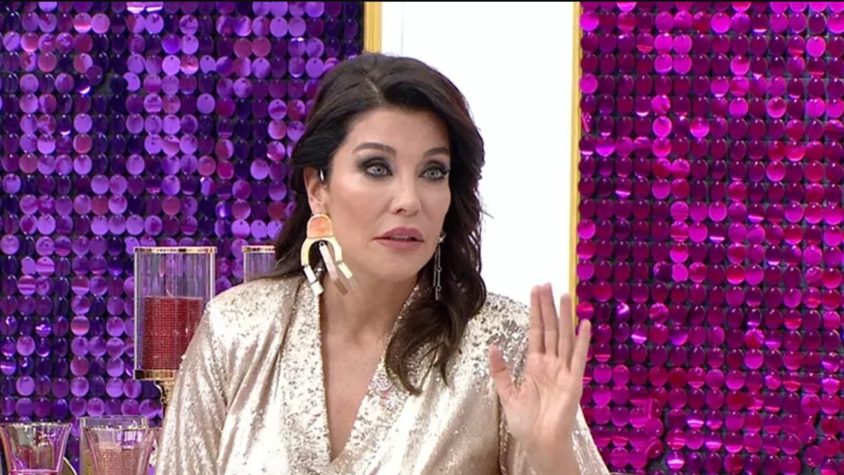 Kızının babası Efe Önbilgin, Deniz Akkaya için 'Bipolar hastası' demişti.