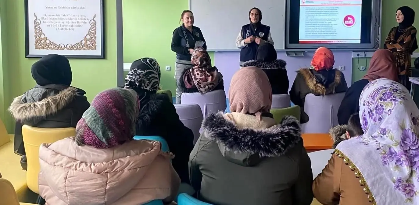 Bitlis'te Kadına Yönelik Şiddetle Mücadele Bilgilendirme Etkinliği, toplumsal farkındalığı artırmak