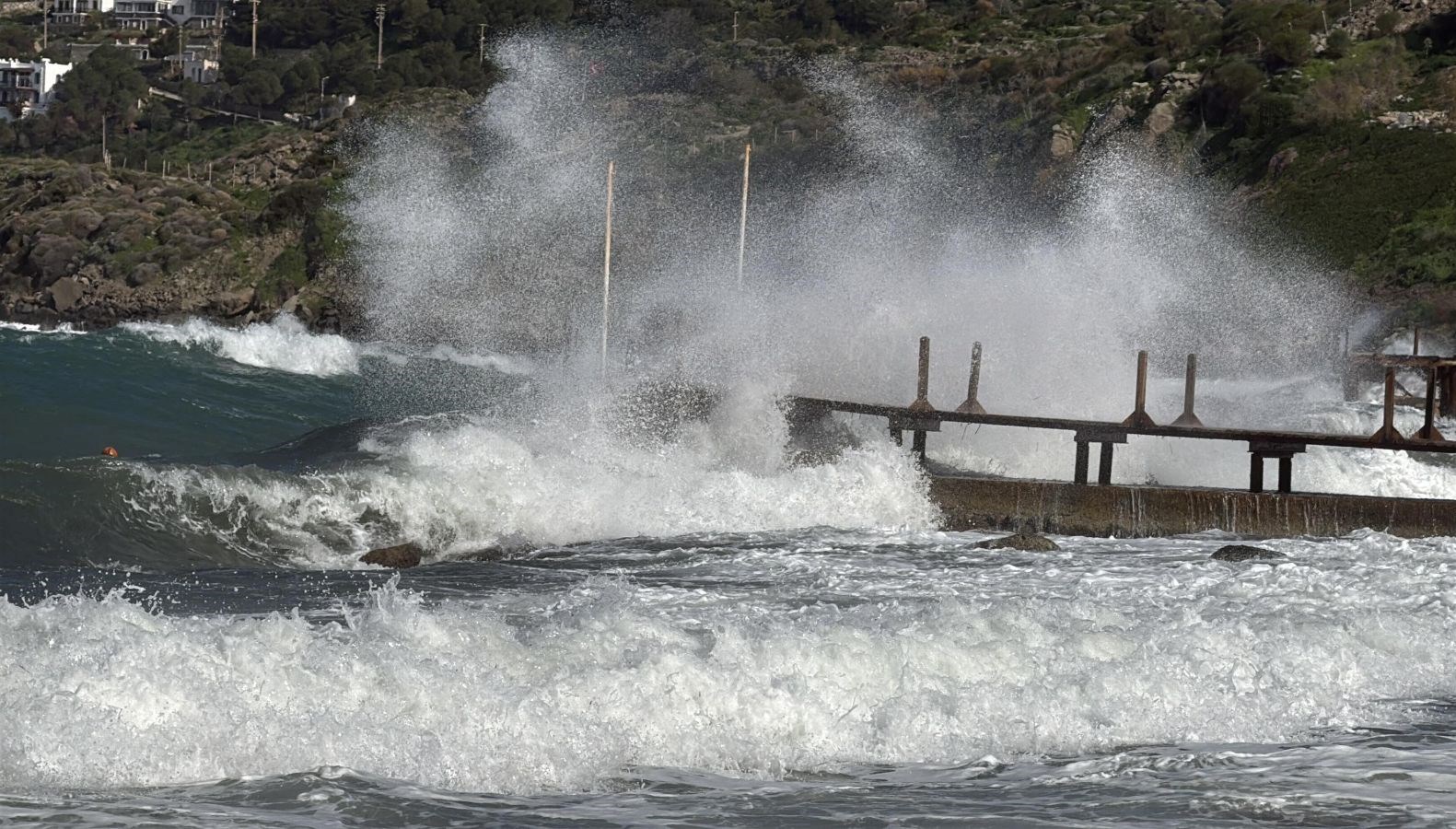 Bodrum-Kaş arasında beklenen fırtına uyarısı ve denizdeki etkileri hakkında detaylı