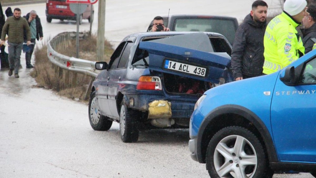 Bolu'da meydana gelen zincirleme trafik kazası, dikkatsizlik nedeniyle gerçekleşti. Olayın