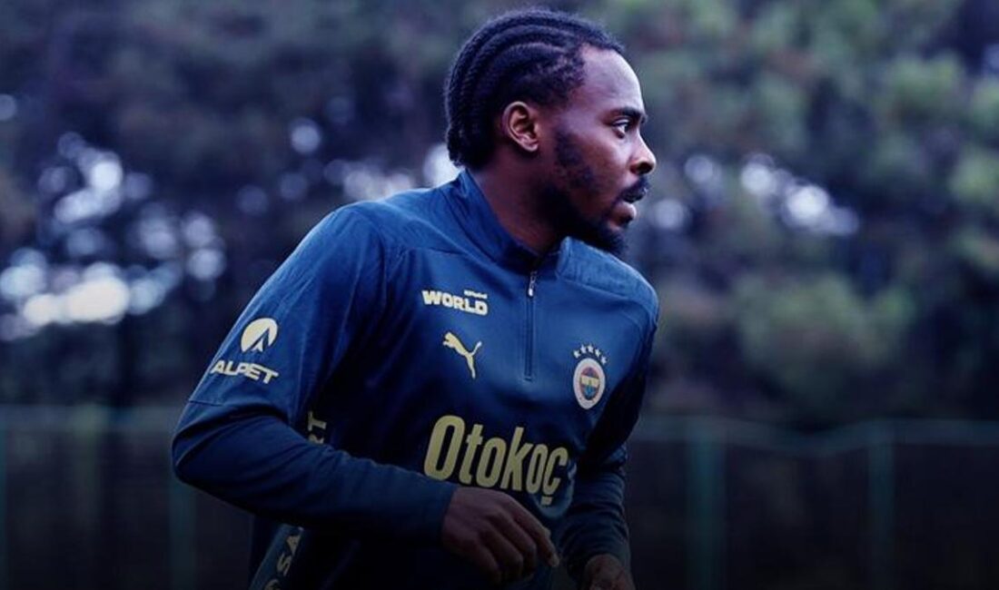 Bright Osayi Samuel'in Fenerbahçe'deki geleceği merak konusu. Fulham'dan gelen teklifin