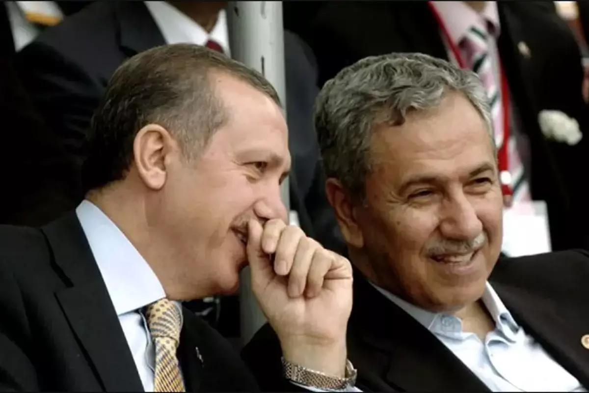 Eski TBMM Başkanı Bülent Arınç, Cumhurbaşkanı Recep Tayyip Erdoğan'ın 71.